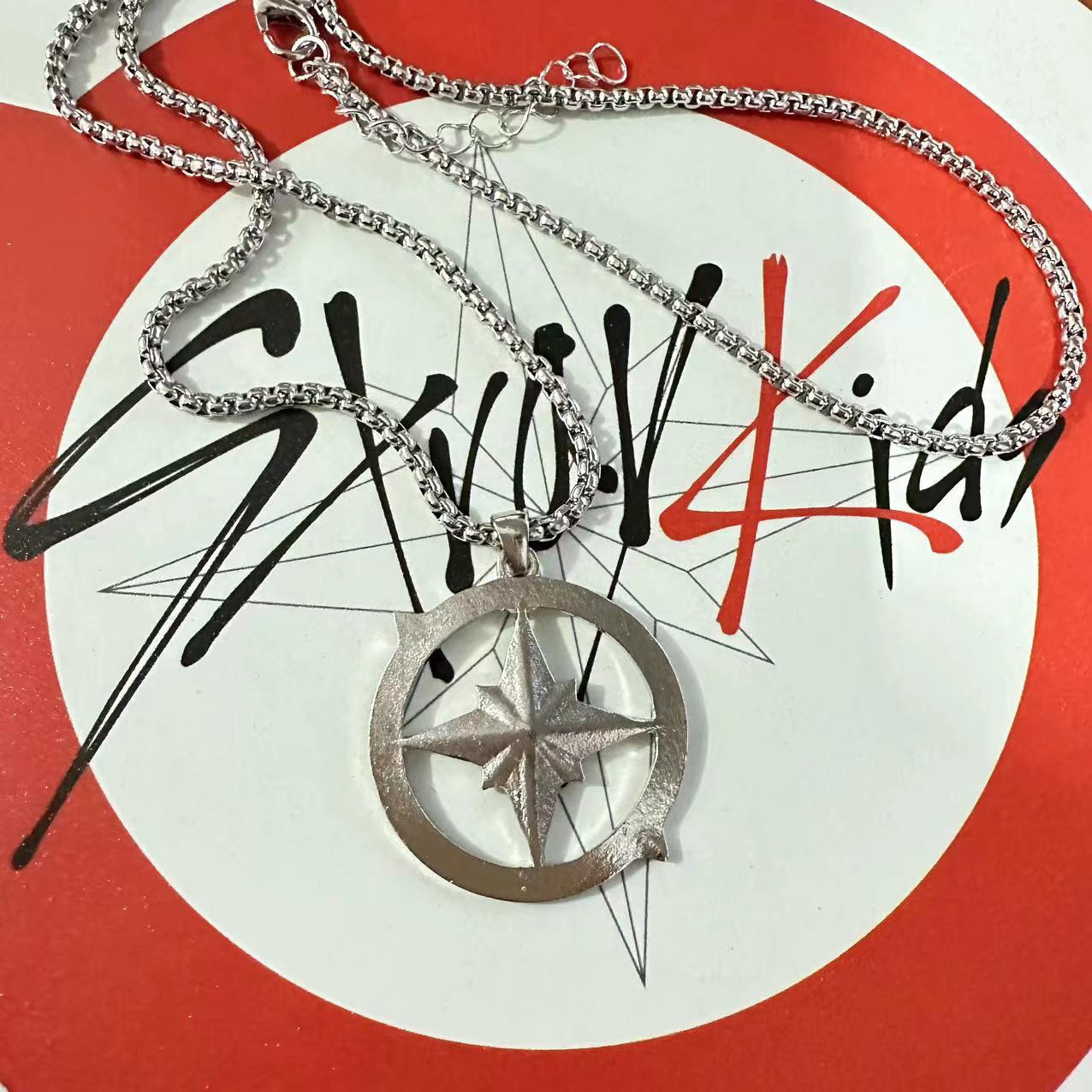 Straykids Compass Pendant Neklace