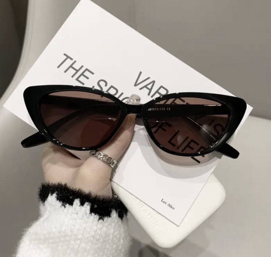 Women's Fashion Cat Eye Small Frame Summer Casual Sunglass