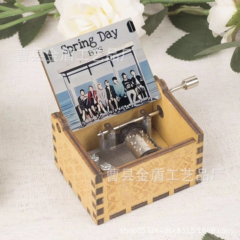 BTS Wooden Hand-Cranked Music Box (Random Designed)