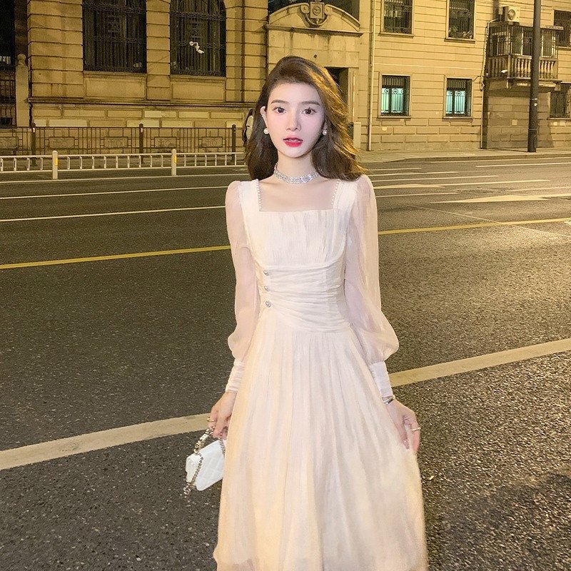 Elegant Chiffon Square Collar Celebrity Dress