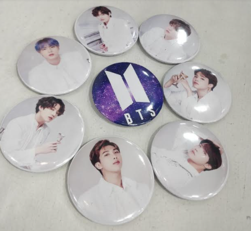 8Pcs/Set BTS Speak Yourself World Tour Photo Concept Badge/Brooch